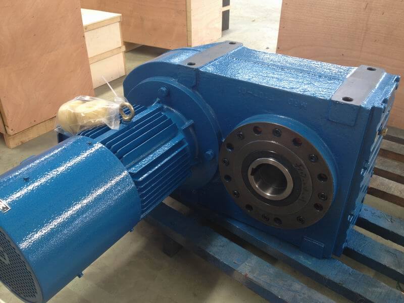 FA Parallel shaft helical gearmotor