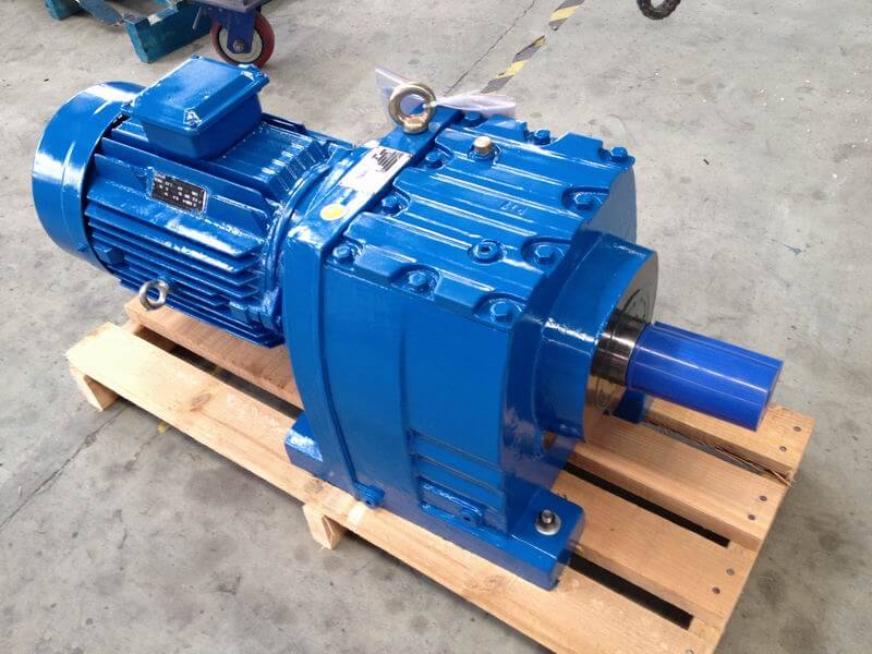 R series inline helical gear reducer