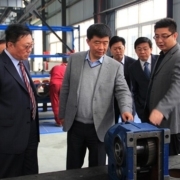 General Manager Mr. Chen Gang introduced the FLK gearbox reducer to Mr. Sun Yunfei.