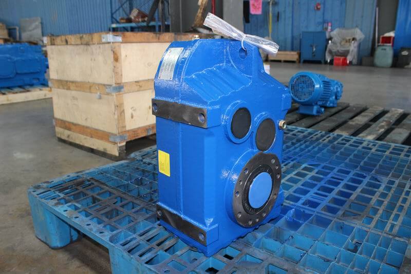 Parallel shaft helical gearmotor FA87 SEW
