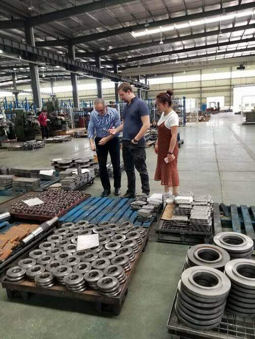 CUSTOMER-VISITING-FLK-GEARBOX-REDUCER-FACTORY