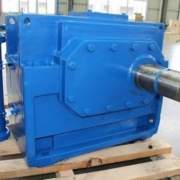 single stage vertical speed reducer with pump